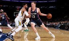 关于爵士客场击败鹈鹕，斯泰情非得分王的信息