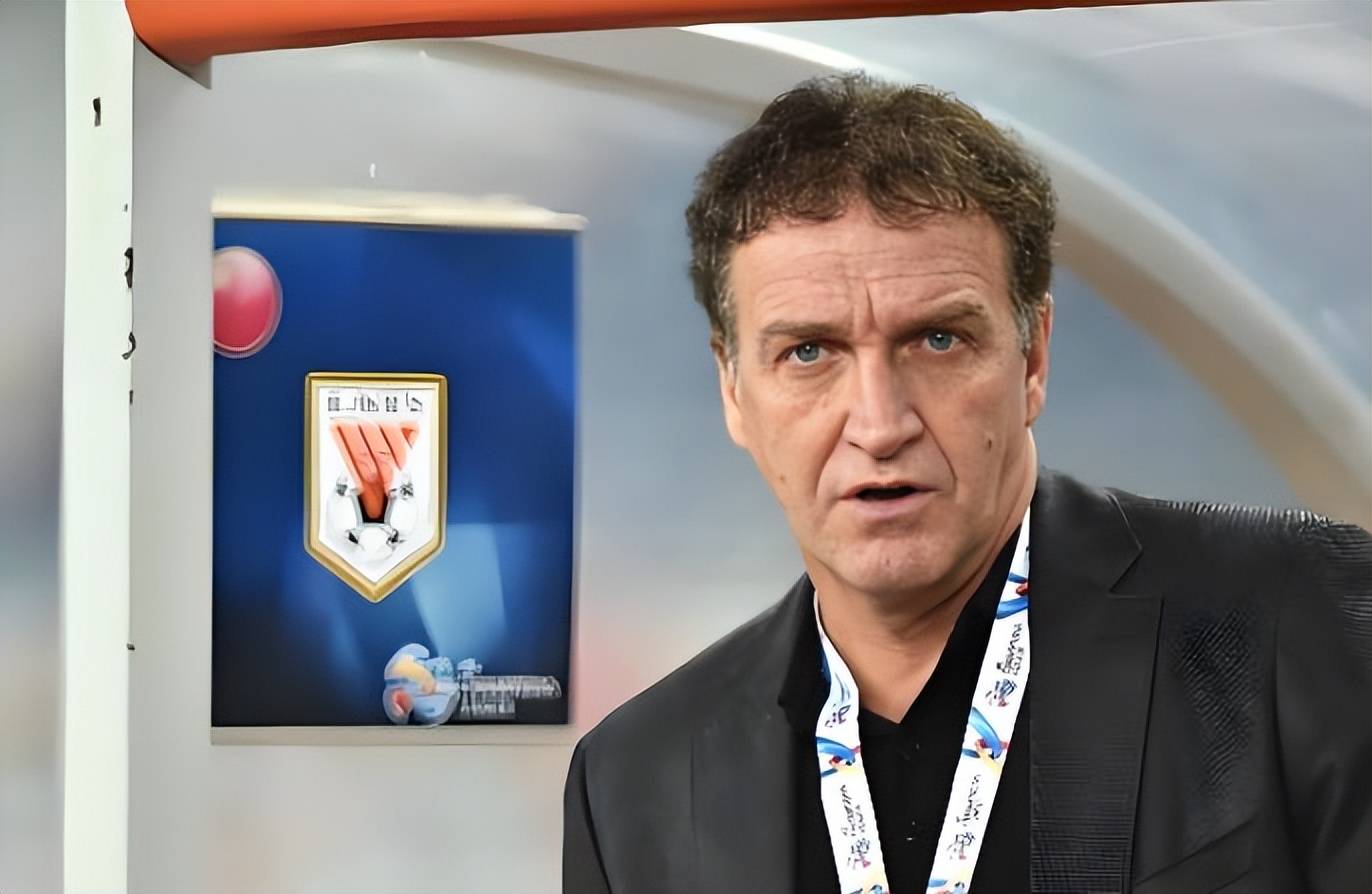 佛山海牛球队表现不俗,成为令人关注的黑马 佛山海牛球队表现不俗,成为令人关注的黑马