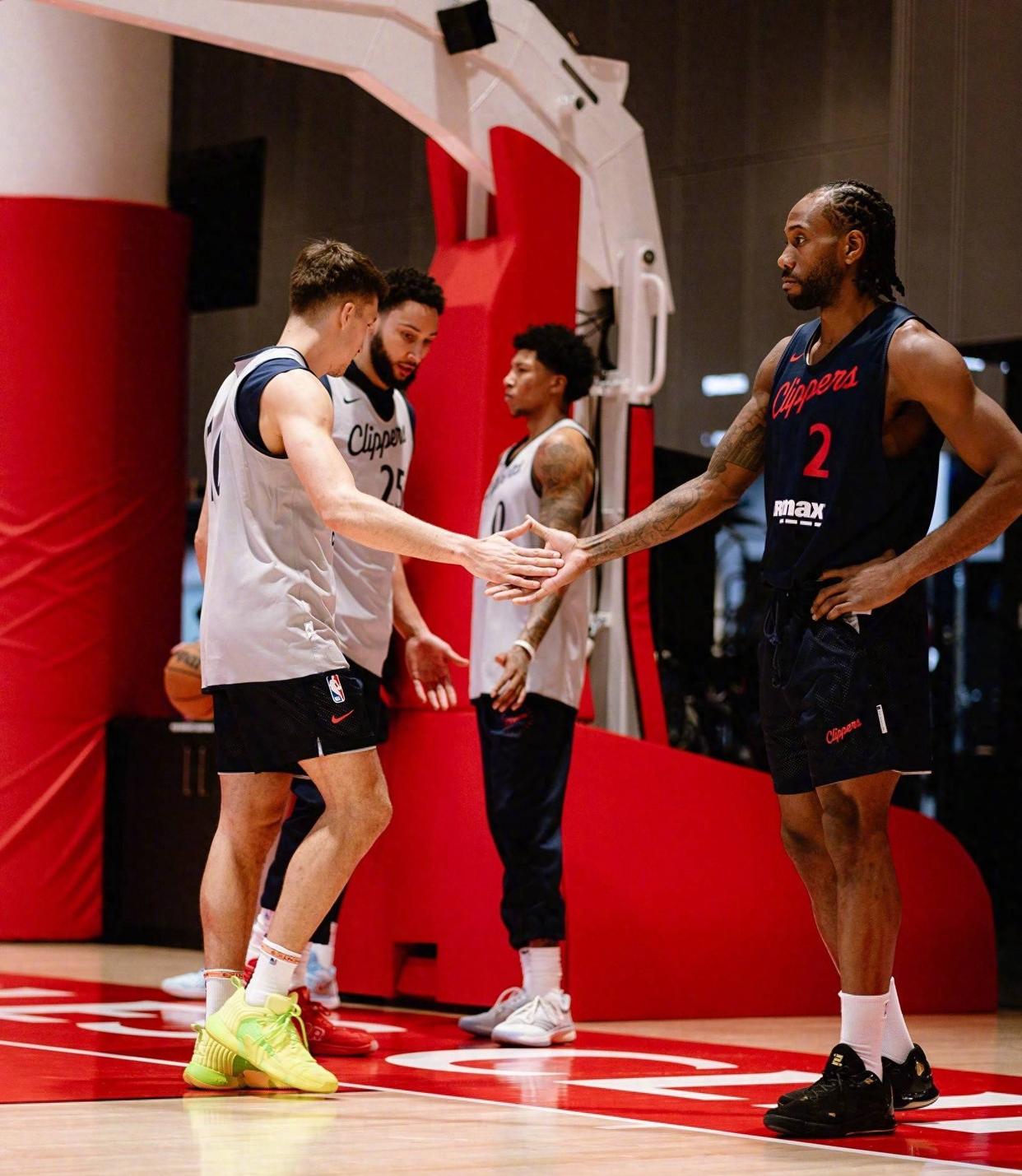 快船vs热火:莱昂纳德解决比赛,助球队获得连胜的简单介绍 快船vs热火:莱昂纳德解决比赛,助球队获得连胜的简单介绍