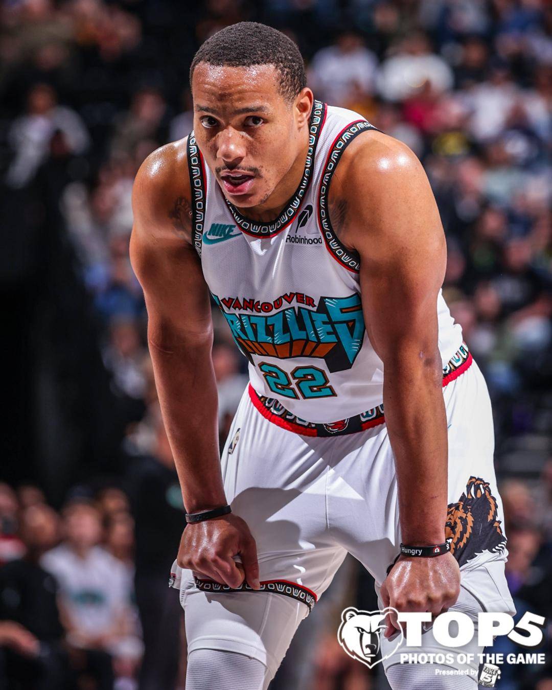 凯尔特人逆转灰熊,保持不败 凯尔特人逆转灰熊,保持不败