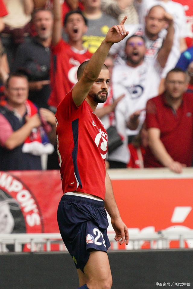 关于里尔在主场大胜图卢兹，取得三分的信息