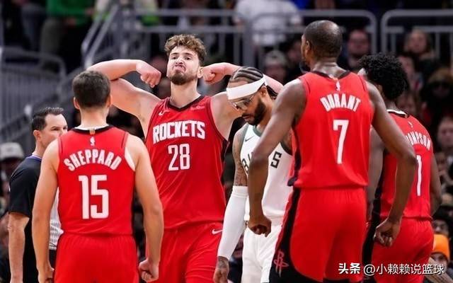 开拓者主场战胜火箭，取得两连胜