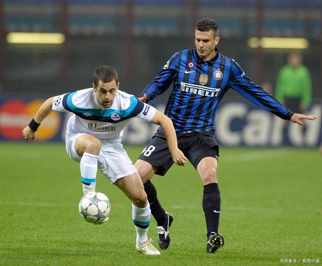 里尔客场击败马赛，保持领先地位